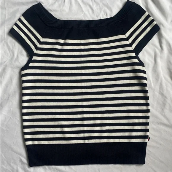 Tommy Hilfiger Navy & White Striped Knit Top - Classic Style - Medium - Picture 2 of 11